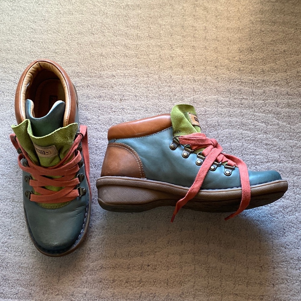 PIKOLINOS multi colour lace up boot 6 1/2